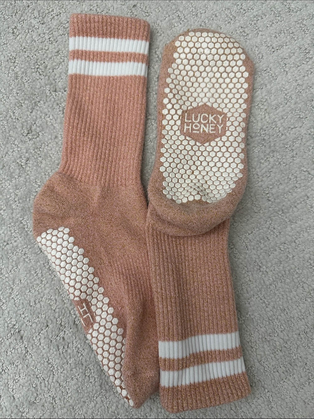 Lucky Honey Non-Slip Crew Socks in Dusty Rose